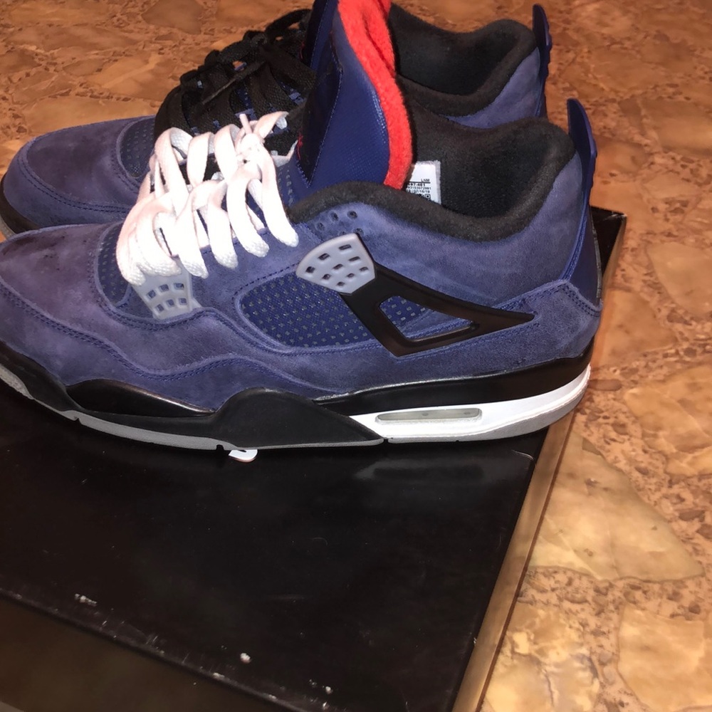 Jordan 4s winterized loyal blue great condition